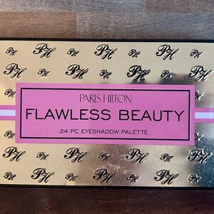 Paris Hilton Flawless Beauty Eyeshadow Palette